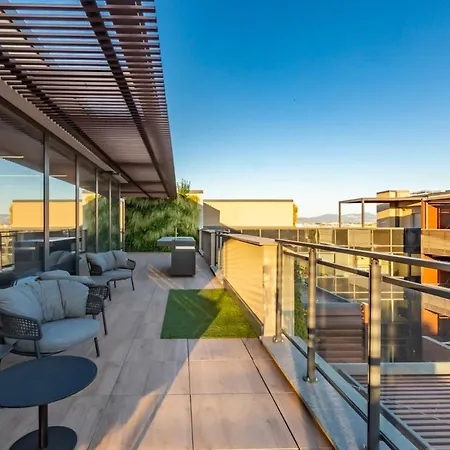 Aurealiving - Sage Luxury With Air Conditioning, Fast Wifi And Free Gym Апартаменты *