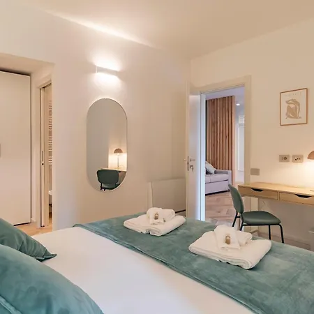 Апартаменты Aurealiving - Sage Luxury With Air Conditioning, Fast Wifi And Free Gym