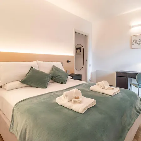 Aurealiving - Sage Luxury With Air Conditioning, Fast Wifi And Free Gym *