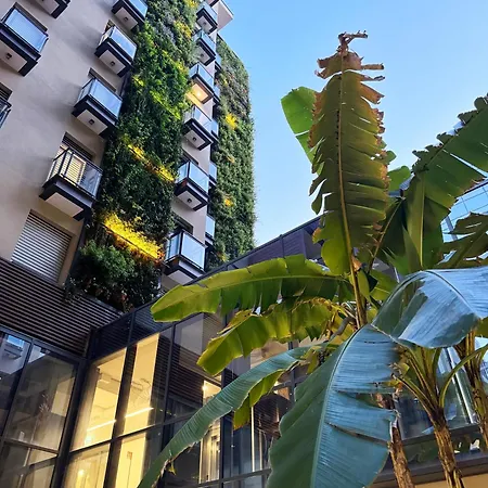 Апартаменты Aurealiving - Sage Luxury With Air Conditioning, Fast Wifi And Free Gym