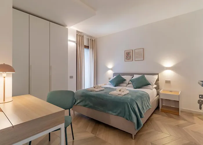 Aurealiving - Sage Luxury With Air Conditioning, Fast Wifi And Free Gym Διαμέρισμα Ρώμη