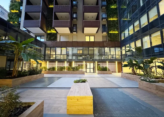 Aurealiving - Sage Luxury With Air Conditioning, Fast Wifi And Free Gym Διαμέρισμα *